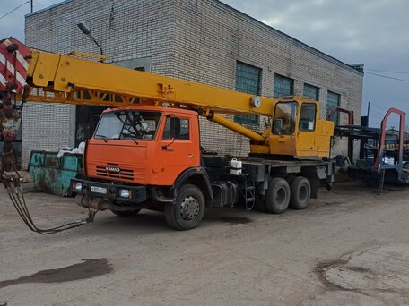 2006 КамАЗ 43118, оранжевый, 2100000 рублей, вид 2