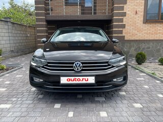 2020 Volkswagen Passat B8 Рестайлинг, коричневый, 1870000 рублей, вид 2