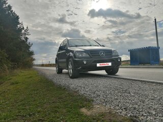 2001 Mercedes-Benz M-Класс 430 I (W163), чёрный, 850000 рублей, вид 2