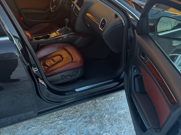 2008 Audi A4 IV (B8), чёрный, 1000000 рублей - вид 4
