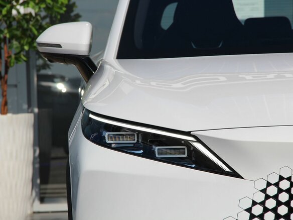 2025 Omoda C7, белый - вид 10
