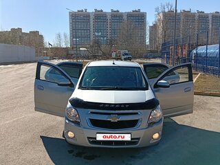 2013 Chevrolet Cobalt II, серебристый, 670000 рублей, вид 2