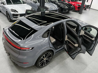 2026 Porsche Cayenne Coupé III Рестайлинг, серый, 19990000 рублей, вид 5