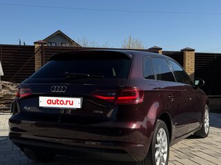 2014 Audi A3 III (8V), красный, 1350000 рублей, вид 3