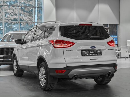 2015 Ford Kuga II, белый, 1149000 рублей, вид 4