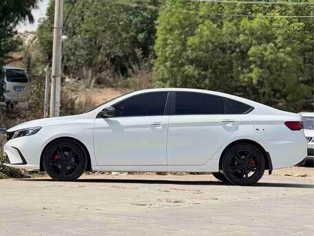 2021 Geely Binrui I Рестайлинг, белый, 1230000 рублей, вид 3