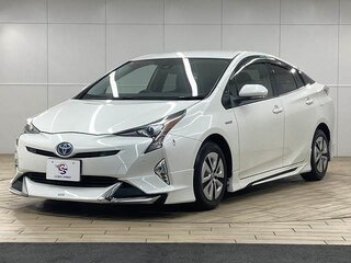 2016 Toyota Prius IV (XW50), белый, 1350000 рублей, вид 2