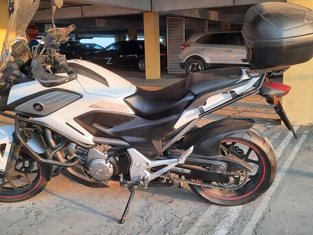 2013 Honda NC 700X, белый, 399000 рублей, вид 1