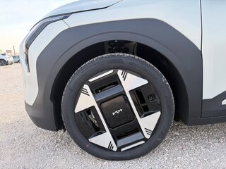 2024 Kia EV3 58.3 kWh, серебристый, 3210200 рублей, вид 4