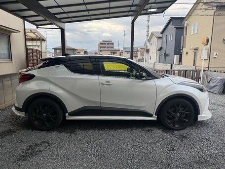 2023 Toyota C-HR I Рестайлинг, белый, 1725000 рублей, вид 4