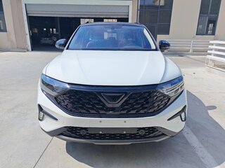 2023 Jetta VS7 I Рестайлинг 1, белый, 1380000 рублей, вид 2