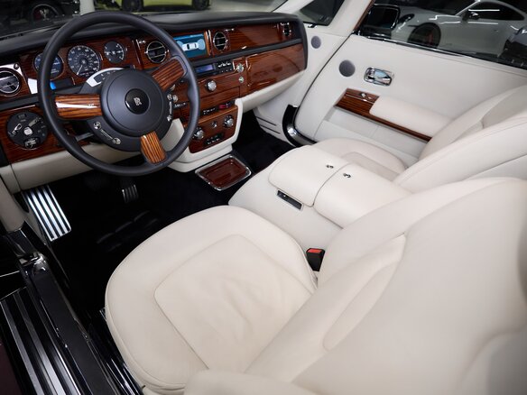 2008 Rolls-Royce Phantom VII, чёрный, 27550000 рублей - вид 12
