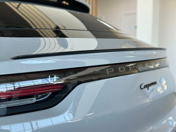 2023 Porsche Cayenne Coupé III, серый, 12780000 рублей - вид 4