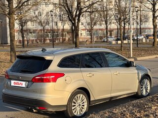 2017 Ford Focus III Рестайлинг, бежевый, 1300000 рублей, вид 3
