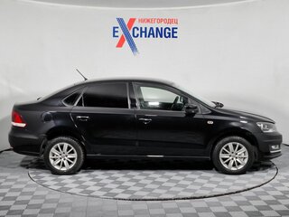 2015 Volkswagen Polo V Рестайлинг, чёрный, 899000 рублей, вид 4
