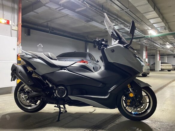 2025 Yamaha TMAX, серый, 1650000 рублей - вид 9