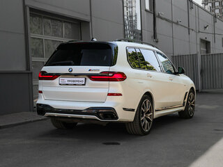 2020 BMW X7 M50i I (G07), белый, 7500000 рублей, вид 4