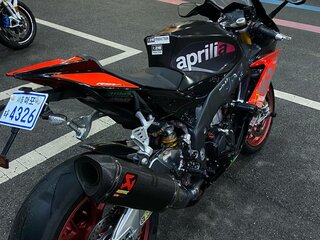 2018 Aprilia RSV4, чёрный, 1700000 рублей, вид 4