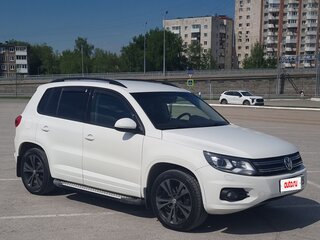 2012 Volkswagen Tiguan I Рестайлинг, белый, 1500000 рублей, вид 3