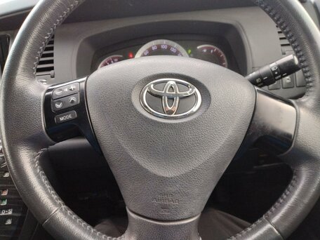 2011 Toyota ISis I Рестайлинг, чёрный, 1260000 рублей, вид 2