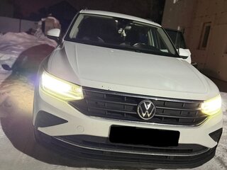 2021 Volkswagen Tiguan II Рестайлинг, белый, 2860000 рублей, вид 4