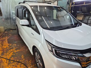 2019 Honda Stepwgn Spada V Рестайлинг, белый, 2600000 рублей, вид 2