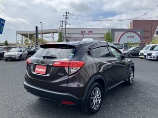 2021 Honda Vezel I Рестайлинг, коричневый, 1720000 рублей, вид 4