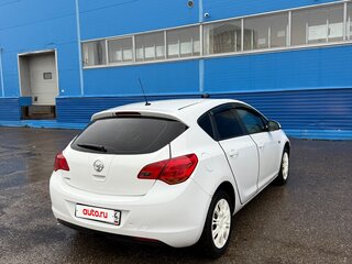2011 Opel Astra J, белый, 400000 рублей, вид 5