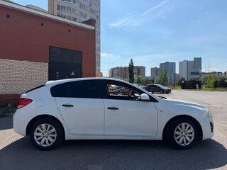 2012 Chevrolet Cruze I Рестайлинг, белый, 700000 рублей, вид 4