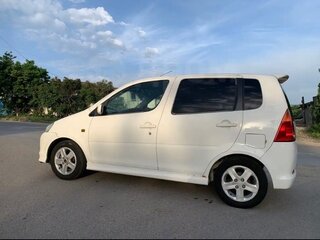 2002 Daihatsu YRV I Рестайлинг, белый, 500000 рублей, вид 2