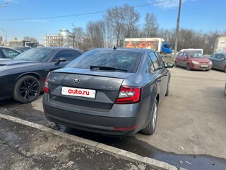 2018 Skoda Octavia III (A7) Рестайлинг, серый, 1900000 рублей, вид 4