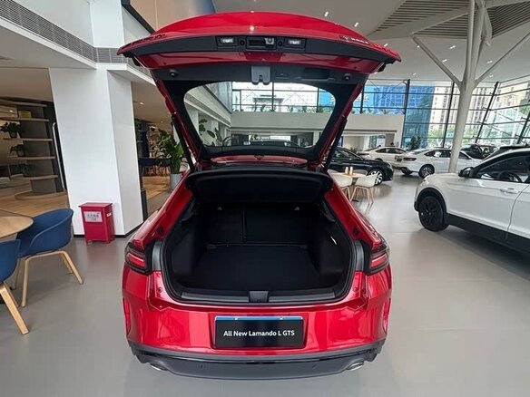 2026 Volkswagen Lamando L GTS II Рестайлинг, чёрный - вид 2