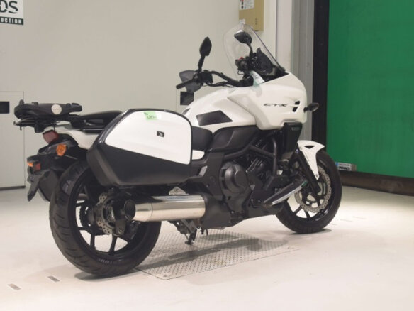 2013 Honda CTX 700, белый, 460000 рублей - вид 4