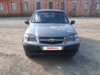 2017 Chevrolet Niva I Рестайлинг, серый, 695000 рублей, вид 1