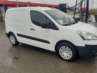 2014 Citroen Berlingo II Рестайлинг, белый, 550000 рублей, вид 2