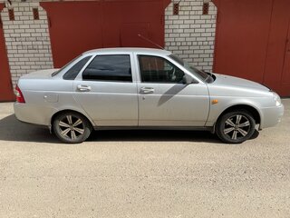 2014 Lada (ВАЗ) Priora I Рестайлинг, серебристый, 520000 рублей, вид 2