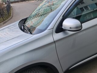2021 Mitsubishi Outlander III Рестайлинг 3, серый, 2000000 рублей, вид 5
