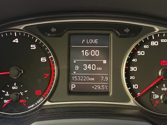 2013 Audi A1 I (8X), белый - вид 4