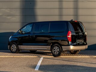 2018 Hyundai H-1 II Рестайлинг 2, чёрный, 2995000 рублей, вид 4