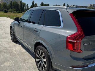 2022 Volvo XC90 B5 II Рестайлинг 1, серый, 9500000 рублей, вид 4