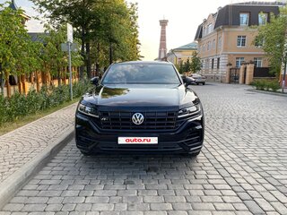 2019 Volkswagen Touareg III, чёрный, 5449000 рублей, вид 1