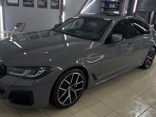 2020 BMW 5 серии 530i xDrive VII (G30/G31/G38) Рестайлинг, серый, 4600000 рублей, вид 1