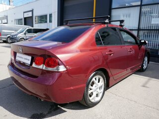 2011 Honda Civic VIII Рестайлинг, красный, 806000 рублей, вид 5