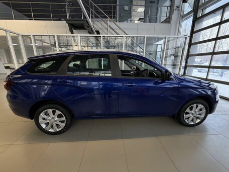 2026 Lada (ВАЗ) Vesta SW I Рестайлинг (NG), синий, 2005000 рублей, вид 2