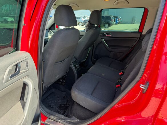 2014 Skoda Yeti I Рестайлинг, красный, 1320000 рублей - вид 13