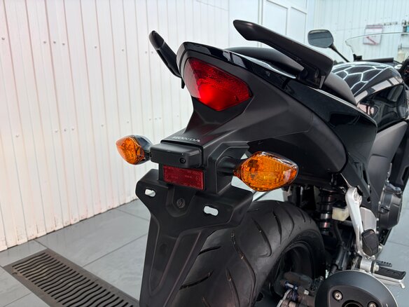 2013 Honda CBR 400R, чёрный, 550000 рублей - вид 7