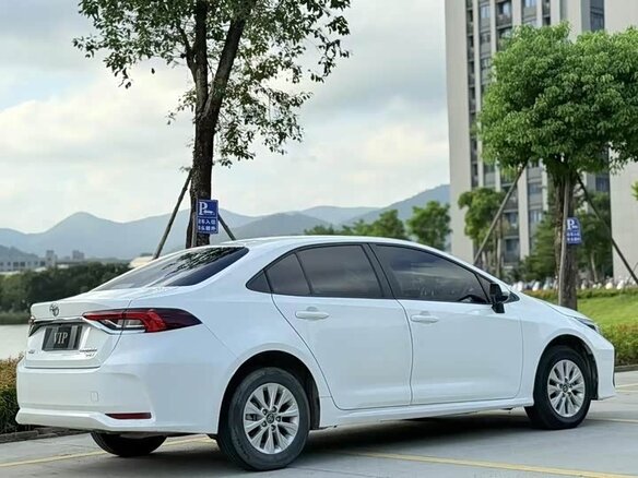 2022 Toyota Corolla XII (E210), белый, 1170000 рублей - вид 6