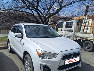 2016 Mitsubishi RVR III Рестайлинг, белый, 1100000 рублей, вид 3