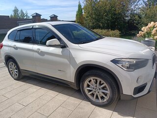 2015 BMW X1 20d xDrive II (F48), белый, 2250000 рублей, вид 3