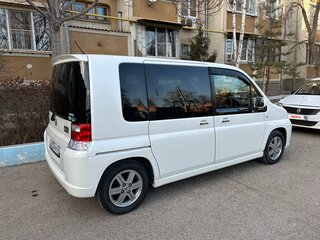 2003 Honda Mobilio I, белый, 677000 рублей, вид 3